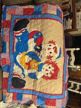 Raggedy Ann & Andy Patchwork Throw Quilt - Blue/Red